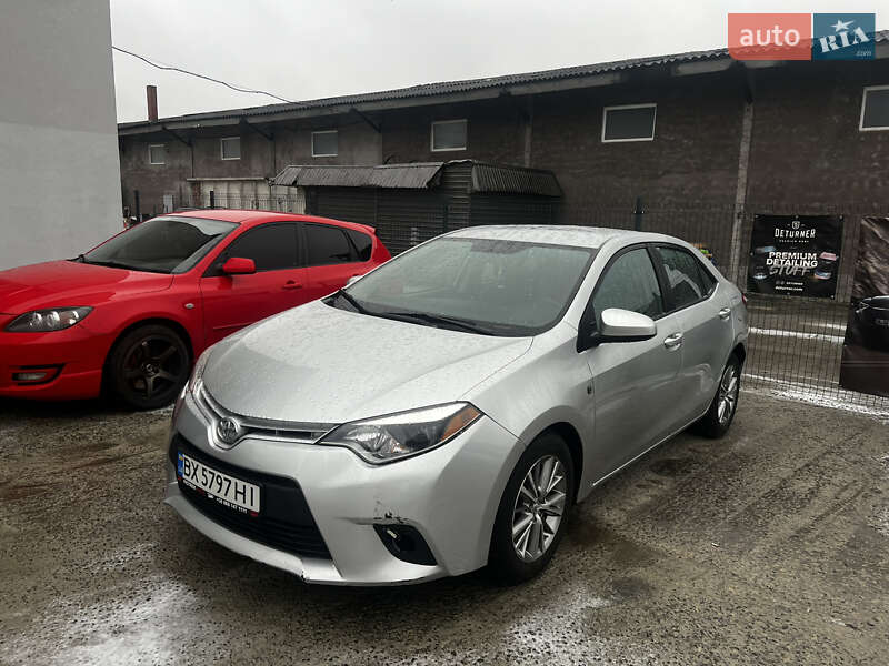 Toyota Corolla (2013)