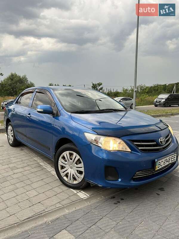 Toyota Corolla (2012)