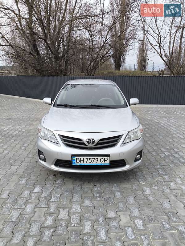 Toyota Corolla (2013)