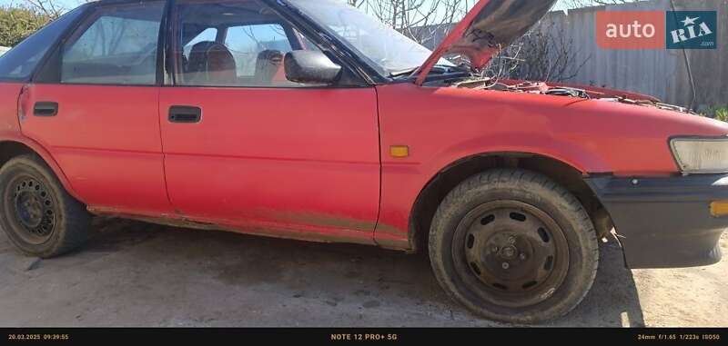 Toyota Corolla (1990)