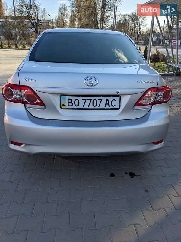 Toyota Corolla (2011)