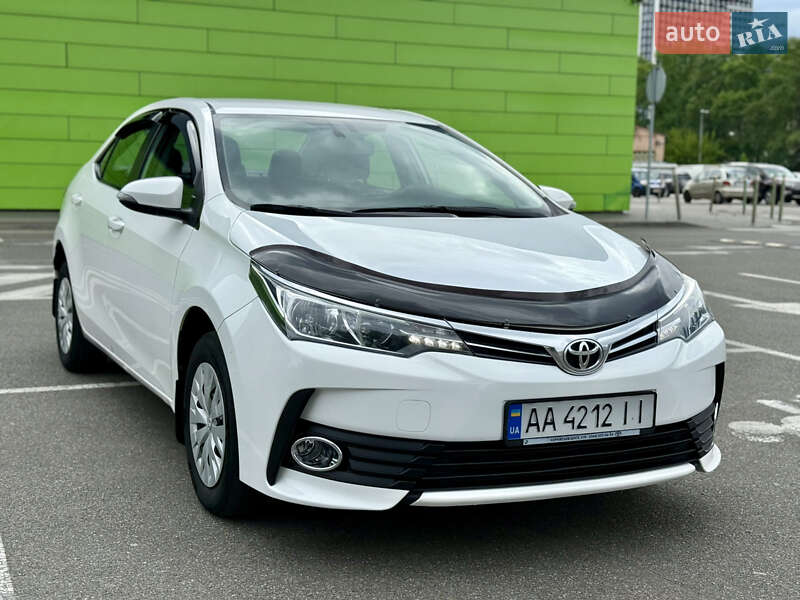 Toyota Corolla (2016)