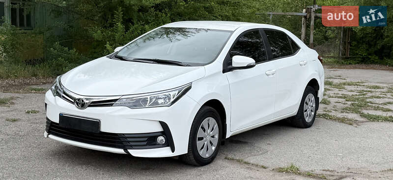 Toyota Corolla (2017)