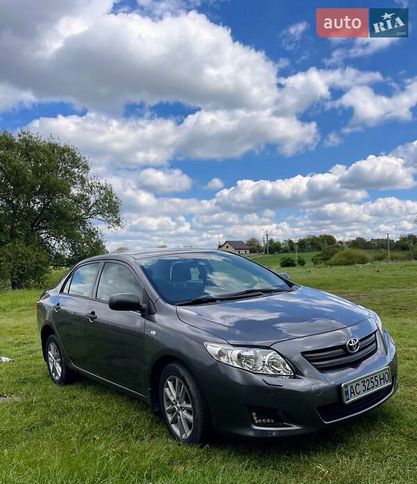 Toyota Corolla (2010)