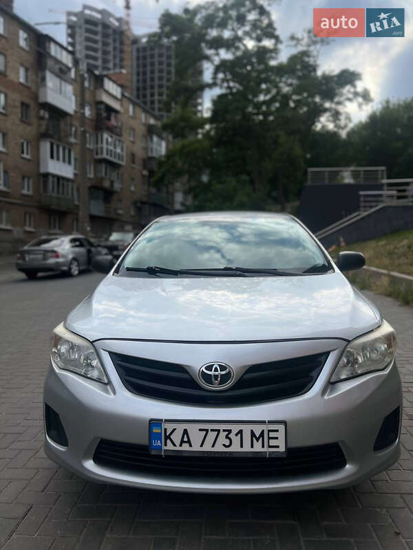 Toyota Corolla (2013)