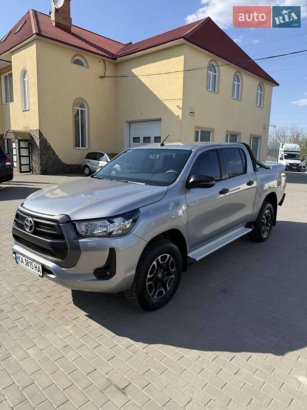 Toyota Hilux (2021)