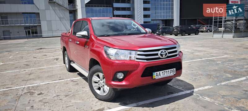 Toyota Hilux (2015)