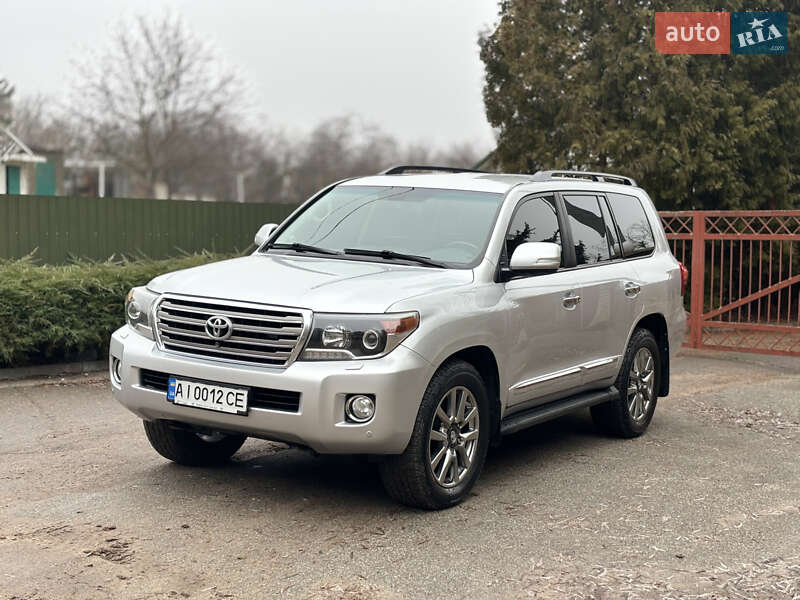 Toyota Land cruiser (2012)