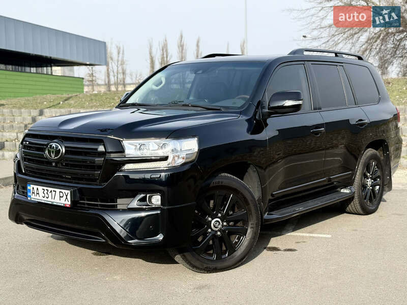 Toyota Land cruiser (2015)