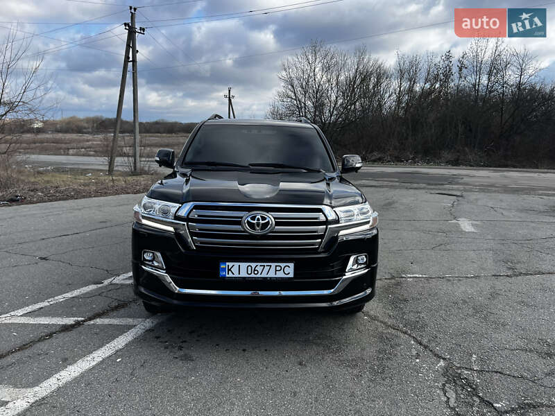 Toyota Land cruiser (2020)