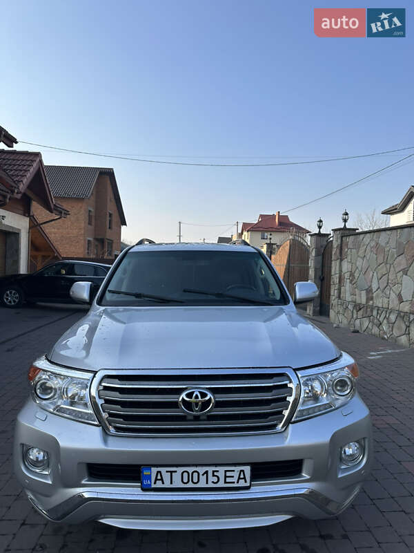 Toyota Land cruiser (2008)