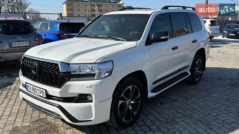 Toyota Land cruiser (2020)
