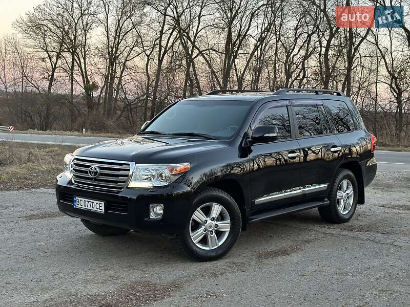 Toyota Land cruiser (2012)