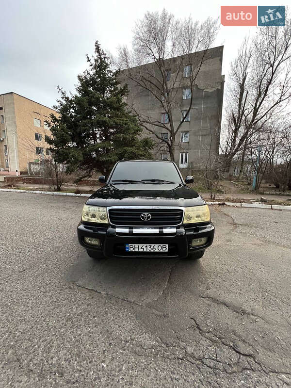 Toyota Land cruiser (2000)