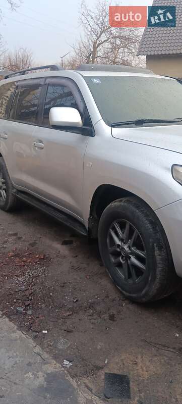 Toyota Land cruiser (2008)