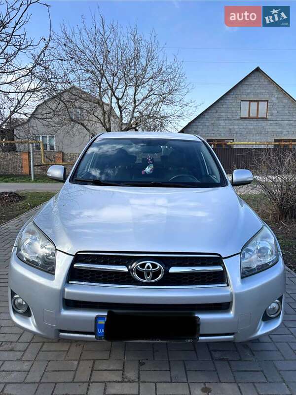 Toyota Rav4 (2009)