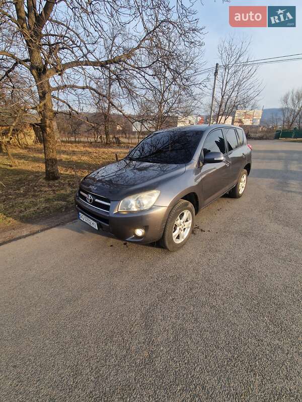 Toyota Rav4 (2009)