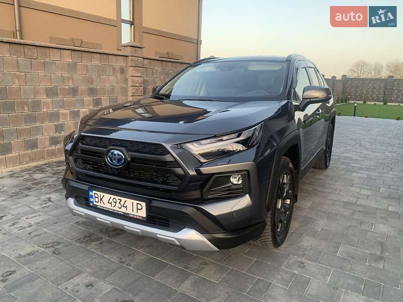 Toyota Rav4 (2023)