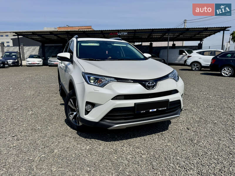 Toyota Rav4 (2016)