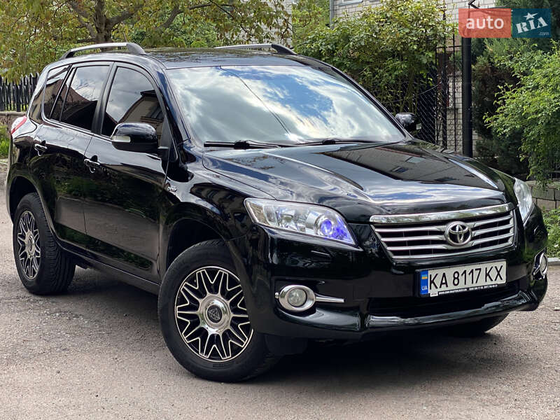 Toyota Rav4 (2011)