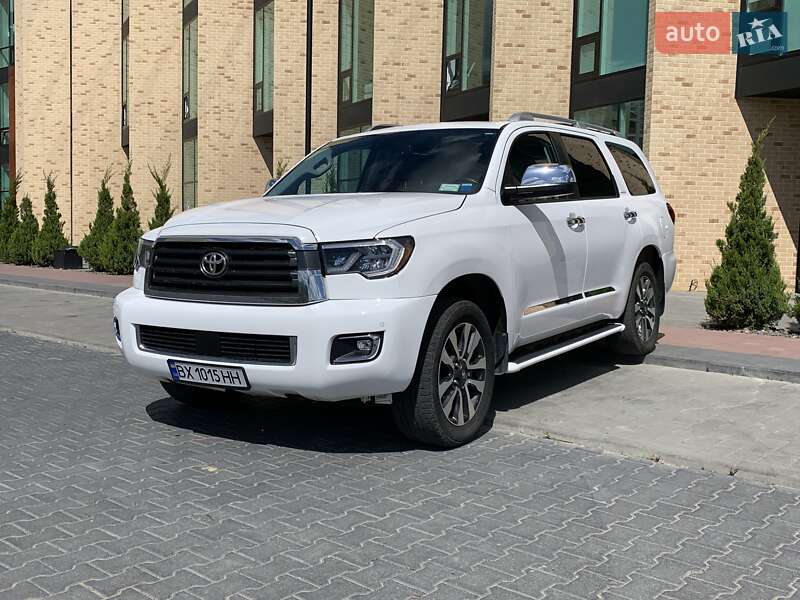 Toyota Sequoia (2017)