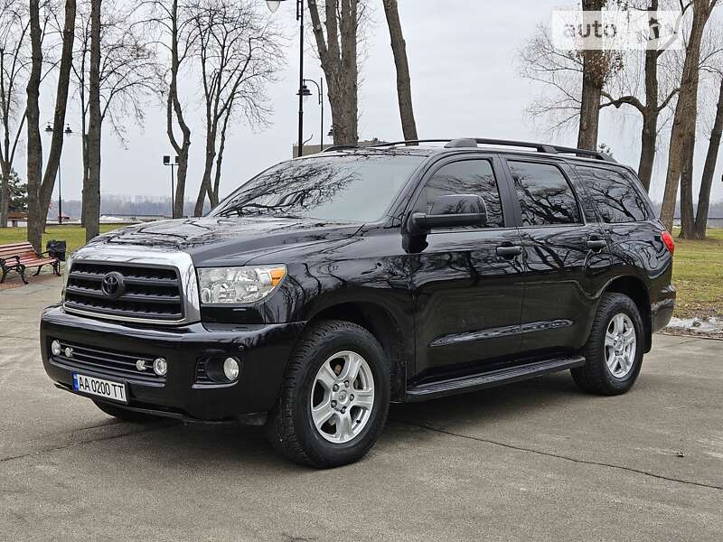 Toyota Sequoia (2008)
