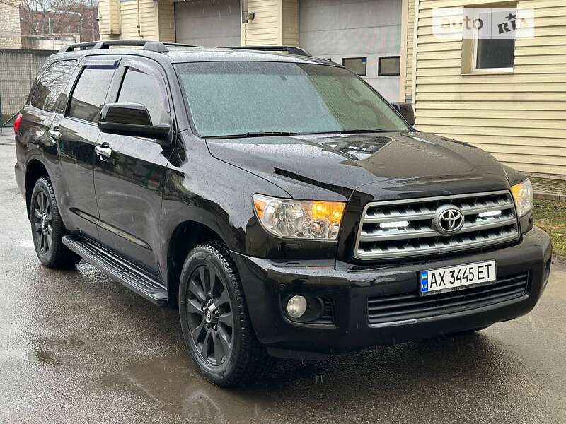 Toyota Sequoia (2008)