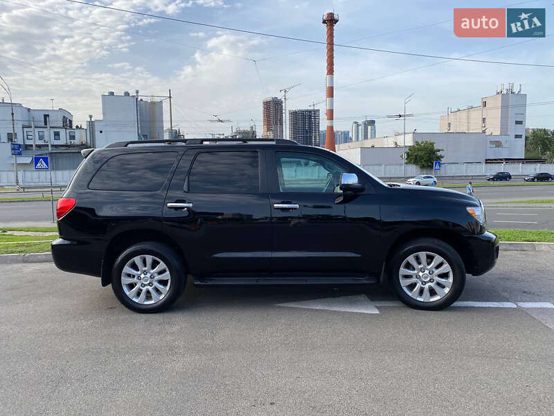 Toyota Sequoia (2008)