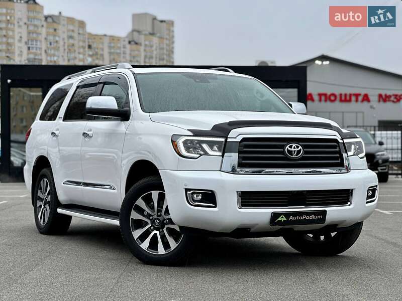 Toyota Sequoia (2021)