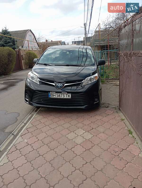 Toyota Sienna (2019)