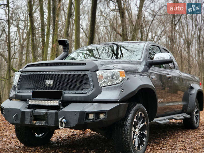 Toyota Tundra (2017)