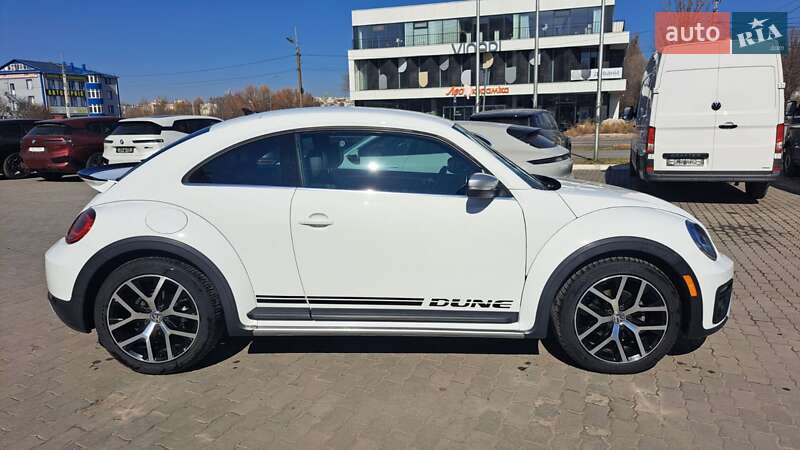 Volkswagen Beetle (2016)