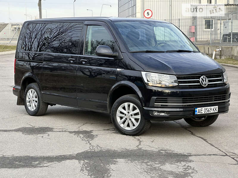 Volkswagen Caravelle (2016)