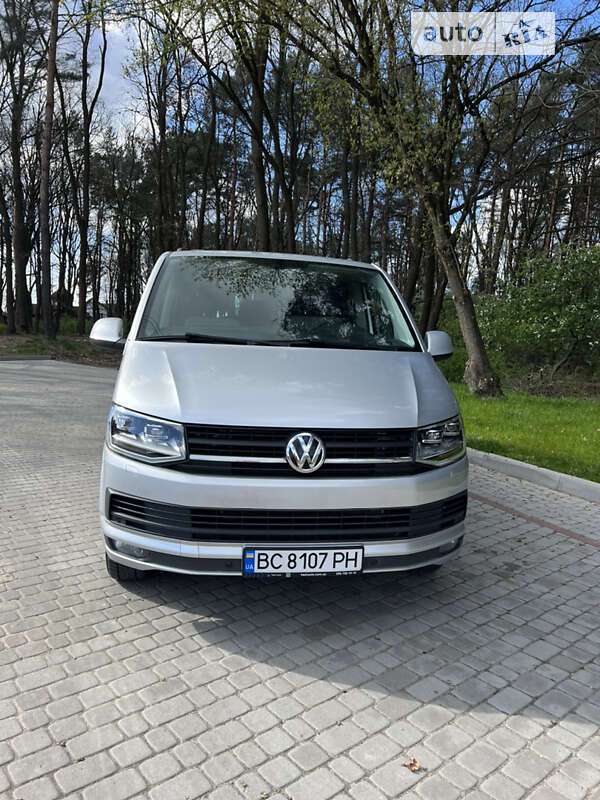 Volkswagen Caravelle (2015)