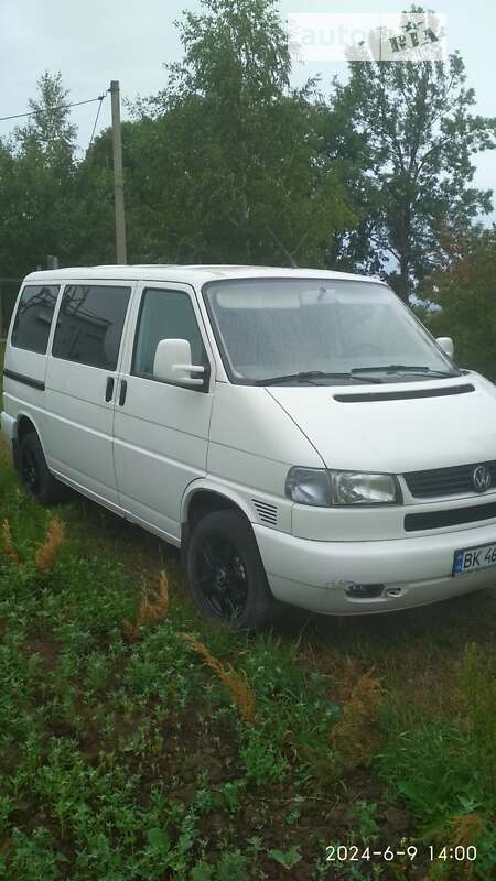 Volkswagen Caravelle (2000)