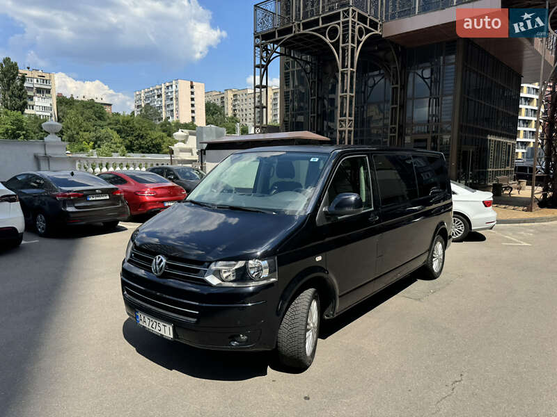 Volkswagen Caravelle (2015)