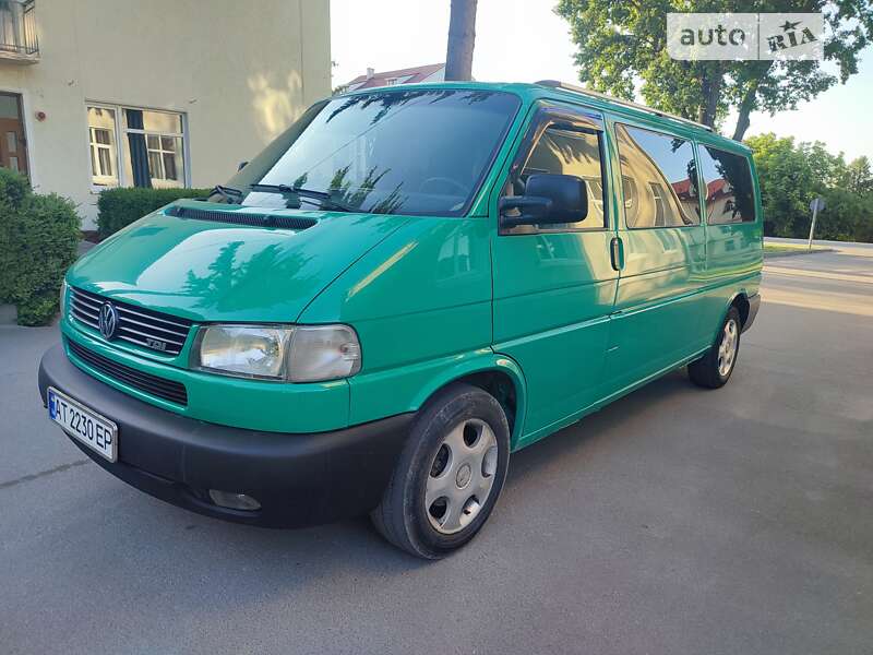 Volkswagen Caravelle (2003)