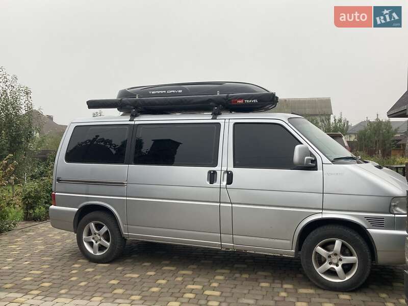 Volkswagen Caravelle (2001)