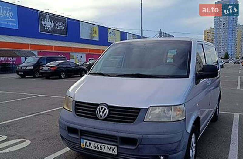 Volkswagen Caravelle (2008)