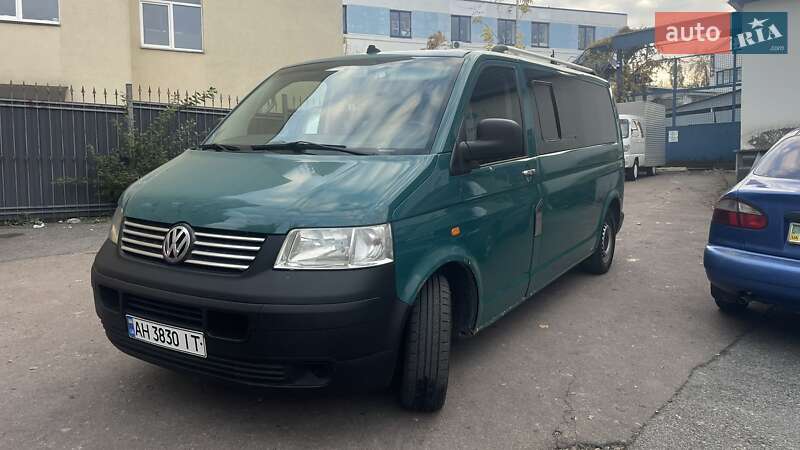 Volkswagen Caravelle (2004)