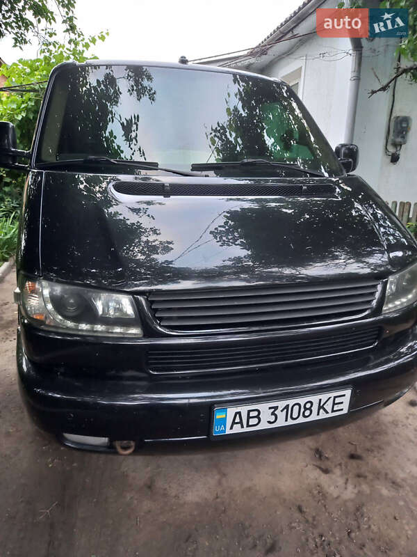 Volkswagen Caravelle (2001)