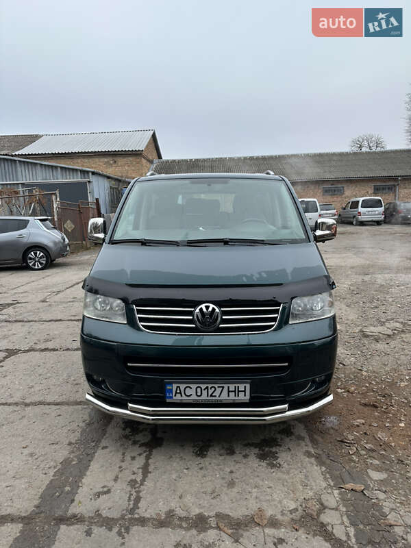Volkswagen Caravelle (2006)