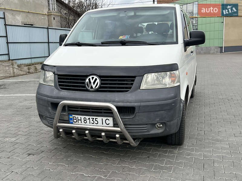 Volkswagen Caravelle (2004)