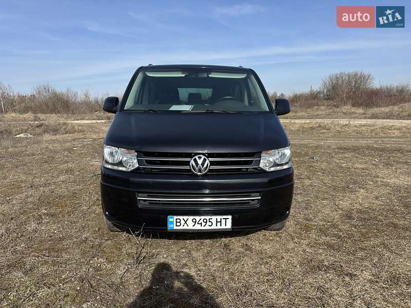 Volkswagen Caravelle (2011)