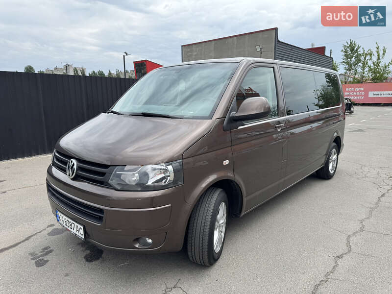 Volkswagen Caravelle (2014)