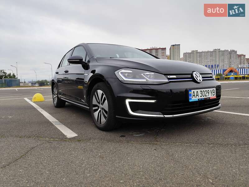 Volkswagen E-golf (2017)