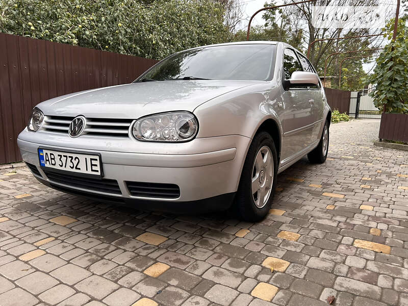 Volkswagen Golf (2000)