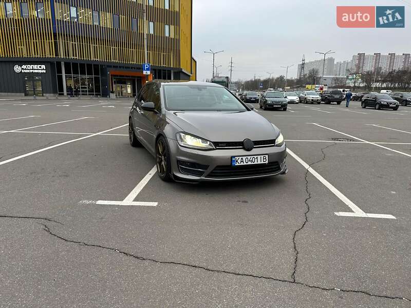 Volkswagen Golf (2014)