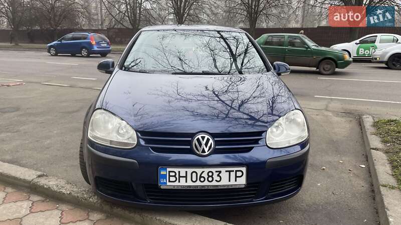 Volkswagen Golf (2004)