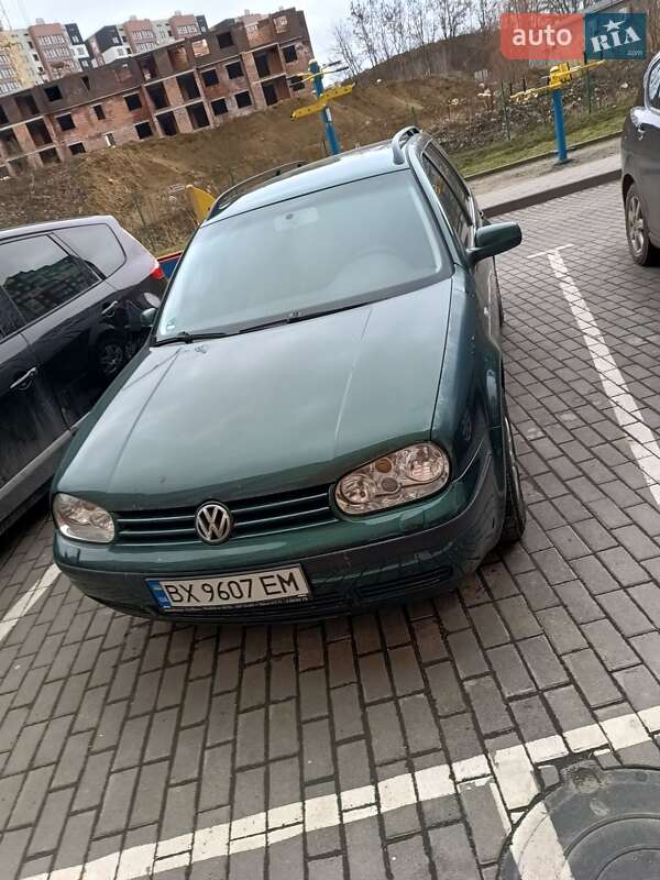 Volkswagen Golf (2003)
